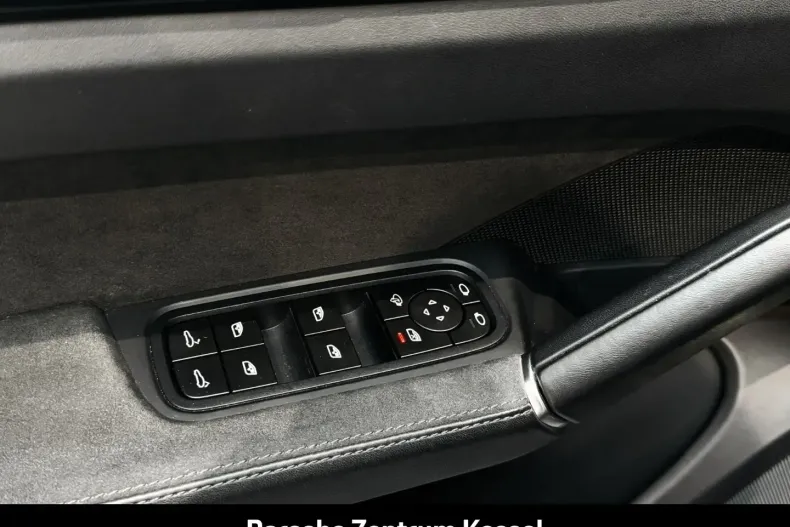 Porsche Cayenne din 2023 cu 49.000 km - oferta POR147027 - foto 30