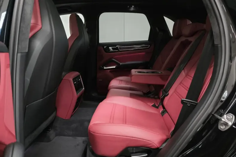 Porsche Cayenne din 2020 cu 62.899 km - oferta POR147031 - foto 12