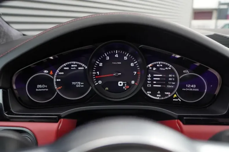 Porsche Cayenne din 2020 cu 70.779 km - oferta POR147034 - foto 5