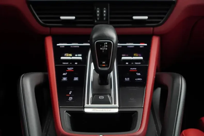 Porsche Cayenne din 2020 cu 70.779 km - oferta POR147034 - foto 22