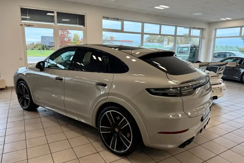 Porsche Cayenne din 2022 cu 74.856 km - oferta POR147036 - foto 3