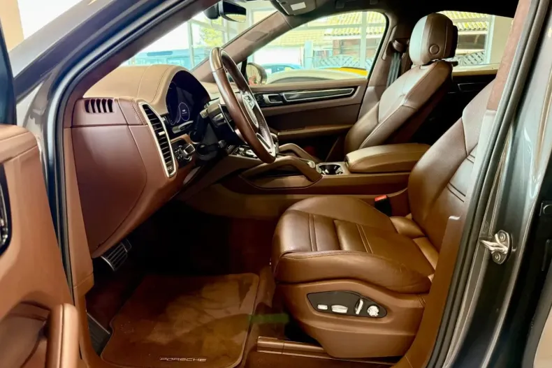 Porsche Cayenne din 2020 cu 79.859 km - oferta POR147037 - foto 7