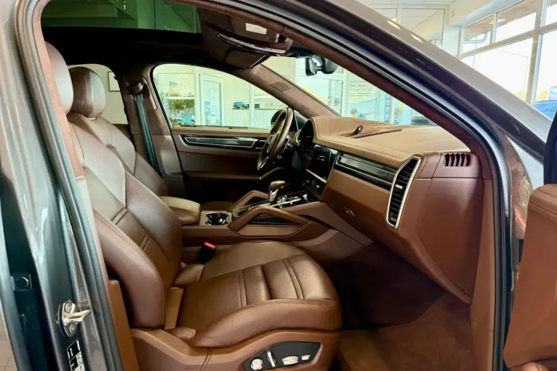 Porsche Cayenne din 2020 cu 79.859 km - oferta POR147037 - foto 13