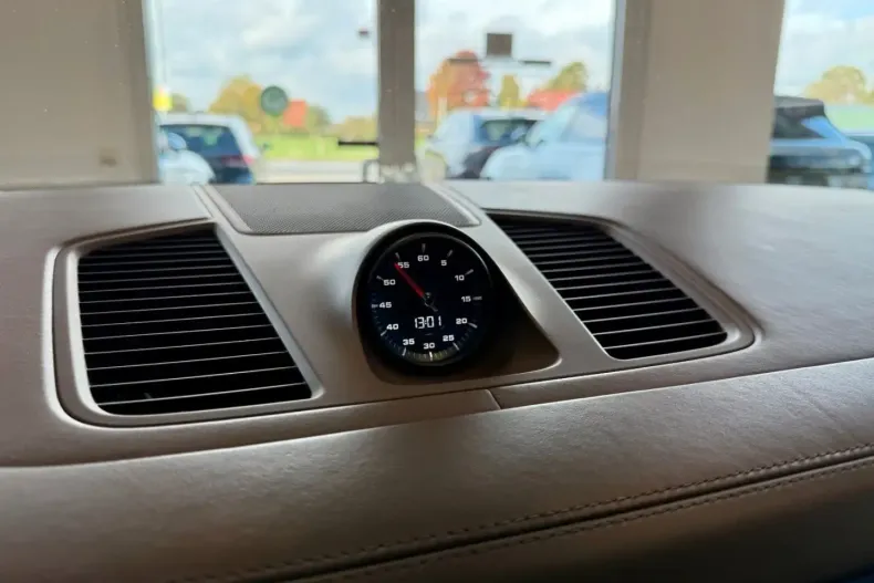 Porsche Cayenne din 2020 cu 79.859 km - oferta POR147037 - foto 21