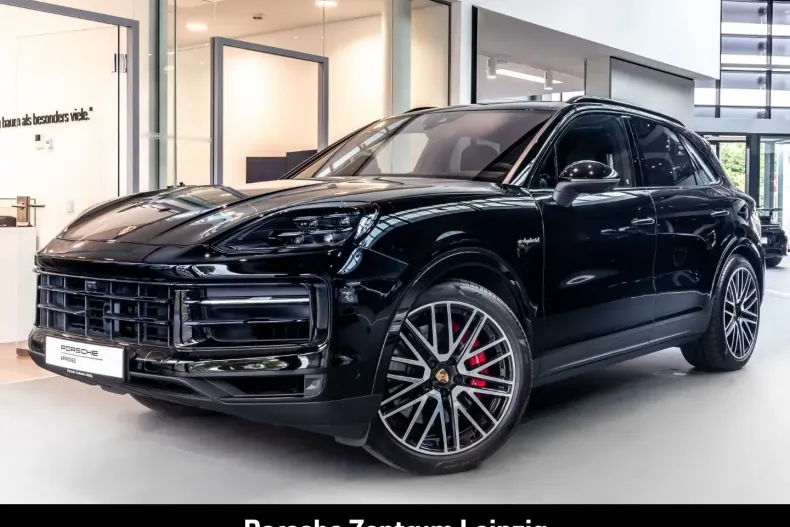 Porsche Cayenne din 2024 cu 41.963 km - oferta POR147039 - foto 1