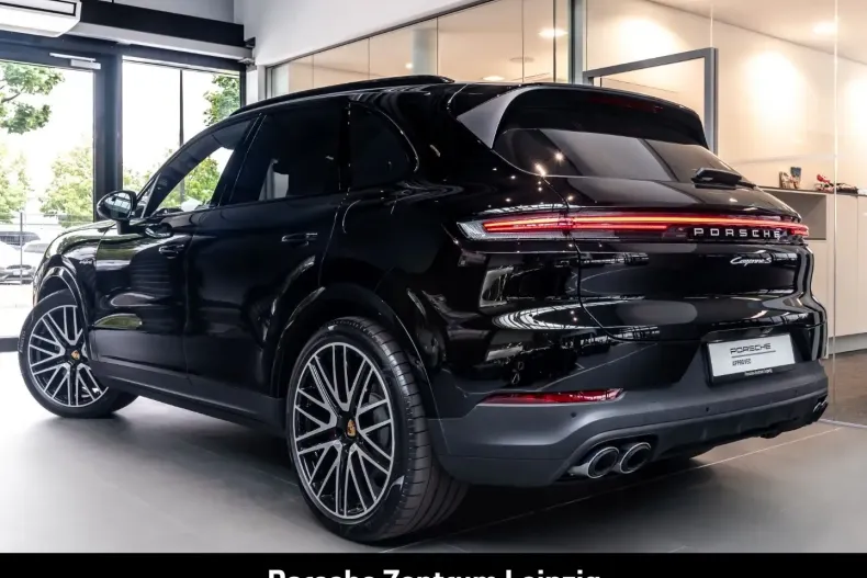 Porsche Cayenne din 2024 cu 41.963 km - oferta POR147039 - foto 3