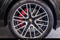 Porsche Cayenne din 2024 cu 41.963 km - oferta POR147039 - foto 10