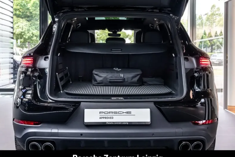 Porsche Cayenne din 2024 cu 41.963 km - oferta POR147039 - foto 12