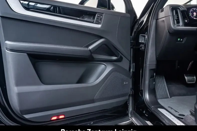 Porsche Cayenne din 2024 cu 41.963 km - oferta POR147039 - foto 20