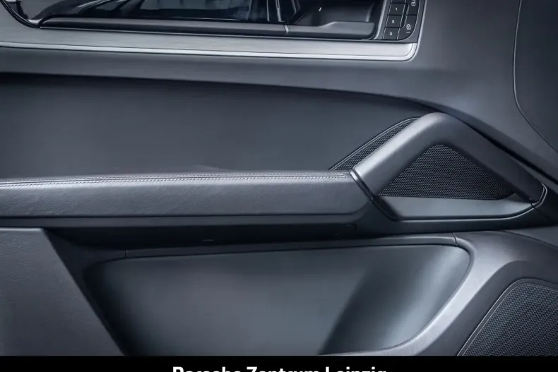 Porsche Cayenne din 2024 cu 41.963 km - oferta POR147039 - foto 21