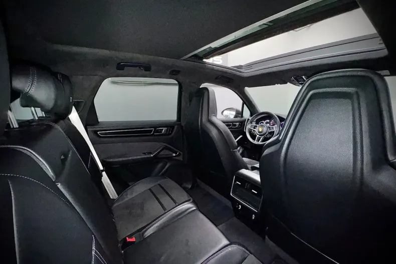 Porsche Cayenne din 2023 cu 47.100 km - oferta POR147040 - foto 28