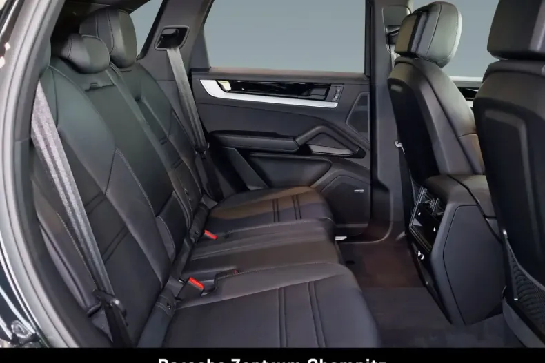 Porsche Cayenne din 2025 cu 12.900 km - oferta POR147043 - foto 8