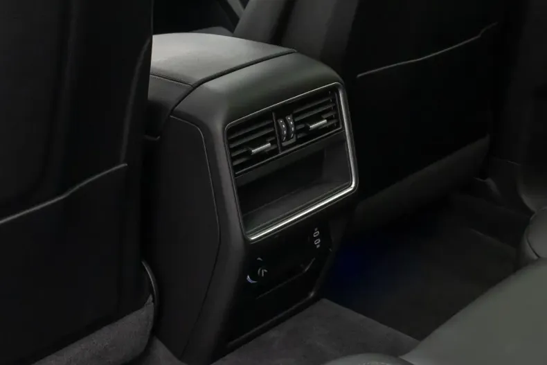 Porsche Cayenne din 2022 cu 63.072 km - oferta POR147045 - foto 29