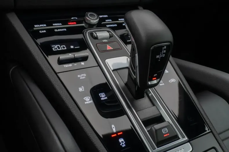 Porsche Cayenne din 2022 cu 63.072 km - oferta POR147045 - foto 38