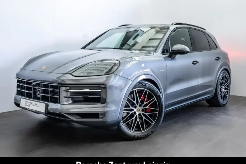 Porsche Cayenne din 2024 cu 23.597 km - oferta POR147046 - foto 1