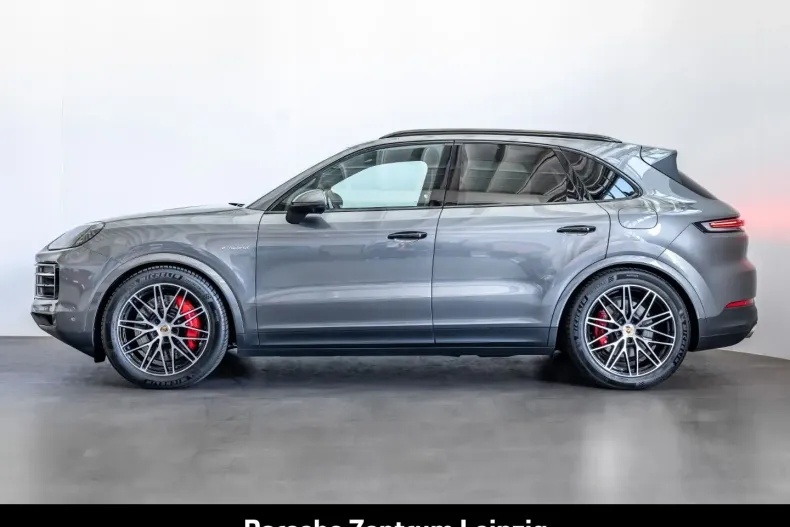 Porsche Cayenne din 2024 cu 23.597 km - oferta POR147046 - foto 2