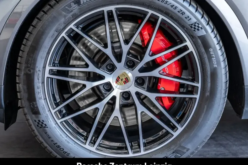 Porsche Cayenne din 2024 cu 23.597 km - oferta POR147046 - foto 10