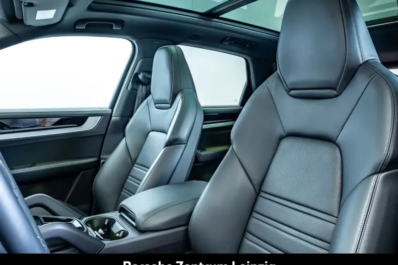 Porsche Cayenne din 2024 cu 23.597 km - oferta POR147046 - foto 17