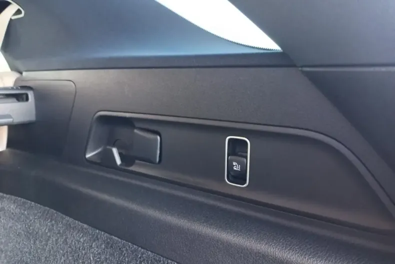 Mercedes-Benz GLE 450 din 2024 cu 13.000 km - oferta MER147068 - foto 18