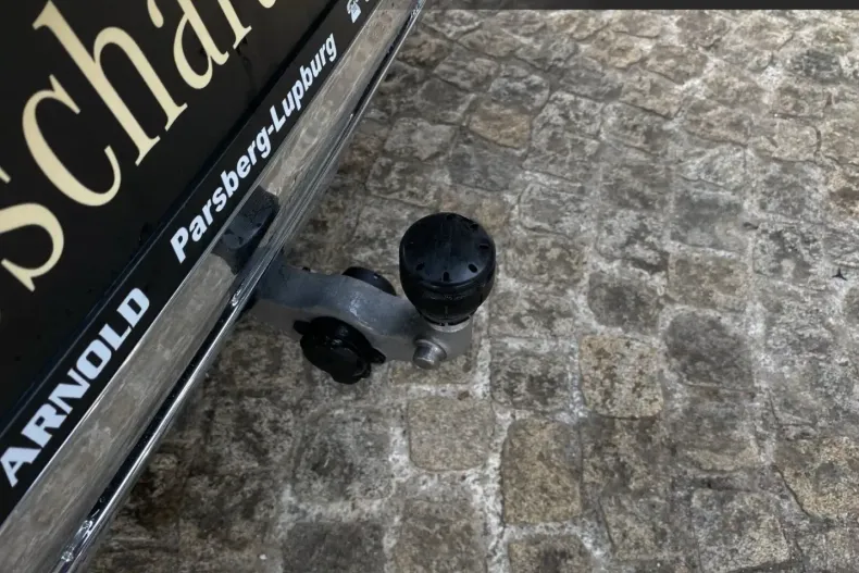 Mercedes-Benz GLC 220 din 2024 cu 7.260 km - oferta MER147073 - foto 14