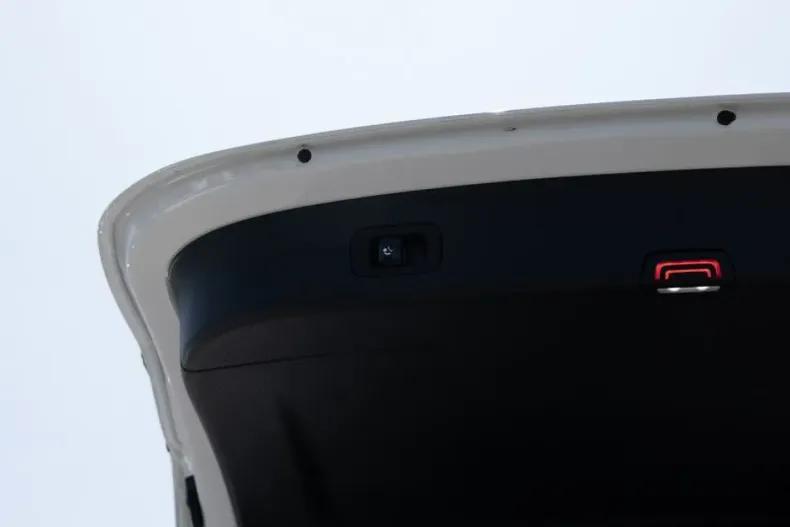 Mercedes-Benz GLC 300 din 2024 cu 17.987 km - oferta MER147074 - foto 8