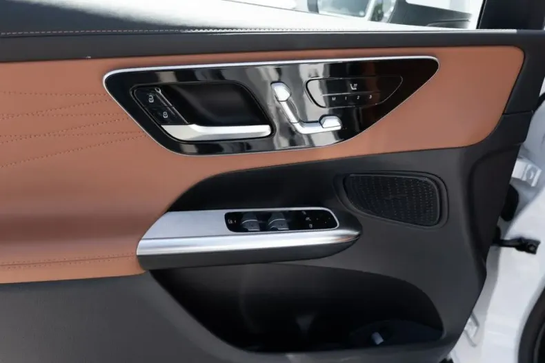 Mercedes-Benz GLC 300 din 2024 cu 17.987 km - oferta MER147074 - foto 22