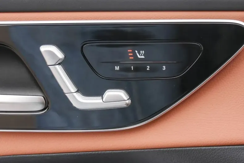 Mercedes-Benz GLC 300 din 2024 cu 12.072 km - oferta MER147076 - foto 12