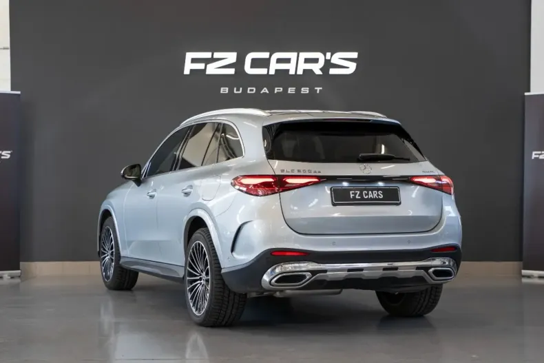Mercedes-Benz GLC 300 din 2023 cu 13.530 km - oferta MER147081 - foto 3