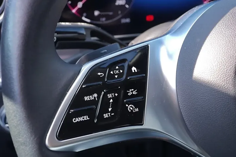 Mercedes-Benz C 180 din 2024 cu 13.414 km - oferta MER147082 - foto 3