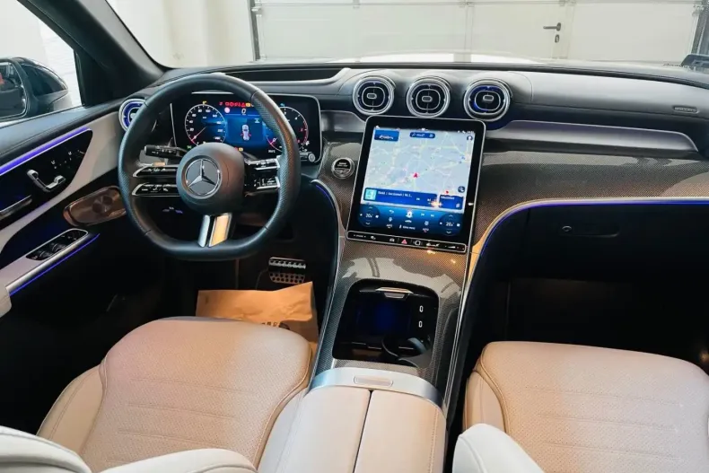 Mercedes-Benz GLC 220 din 2025 cu 12.500 km - oferta MER147084 - foto 5