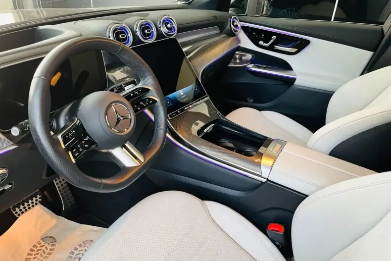 Mercedes-Benz GLC 220 din 2025 cu 12.500 km - oferta MER147084 - foto 6