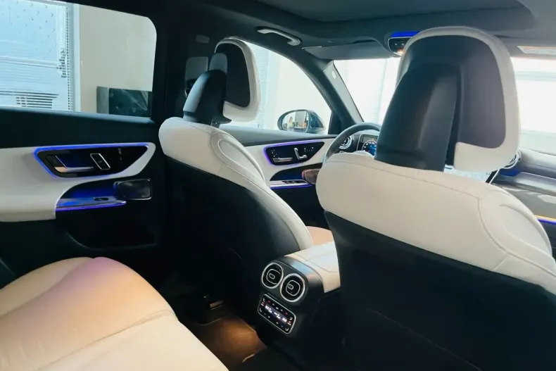 Mercedes-Benz GLC 220 din 2025 cu 12.500 km - oferta MER147084 - foto 12