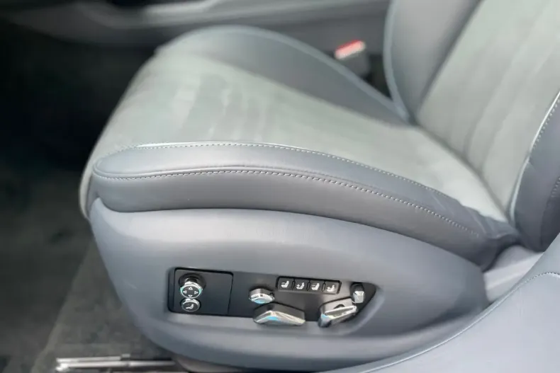 Bentley Flying Spur din 2024 cu 2.500 km - oferta BEN147096 - foto 16