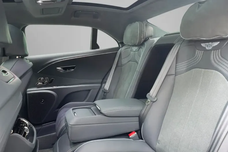 Bentley Flying Spur din 2024 cu 2.500 km - oferta BEN147096 - foto 21