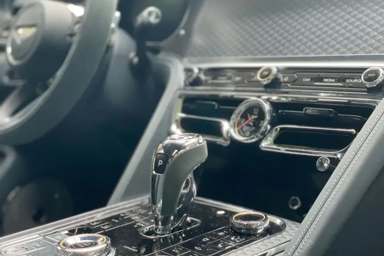 Bentley Flying Spur din 2024 cu 2.500 km - oferta BEN147096 - foto 25