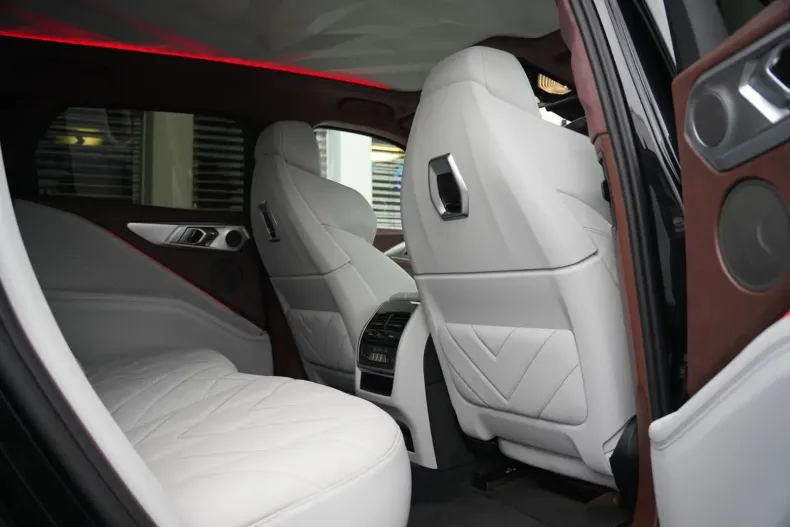 BMW XM din 2023 cu 6.500 km - oferta BMW147099 - foto 37