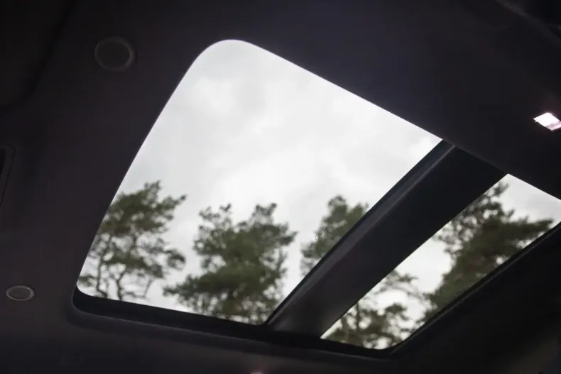 Land Rover Range Rover Sport din 2025 cu 3.107 km - oferta LAN147106 - foto 12