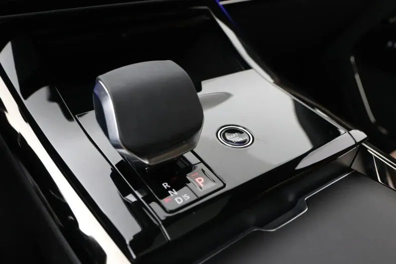 Land Rover Range Rover Sport din 2025 cu 3.107 km - oferta LAN147106 - foto 33