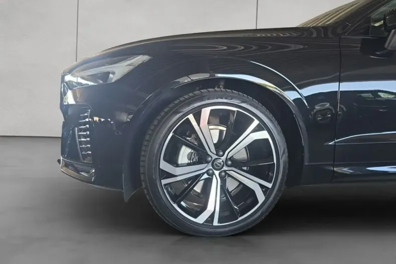 Volvo XC60 din 2024 cu 6.227 km - oferta VOL147109 - foto 18