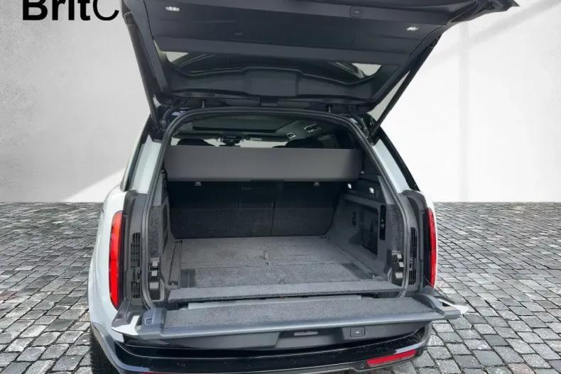 Land Rover Range Rover din 2024 cu 12.165 km - oferta LAN147114 - foto 7