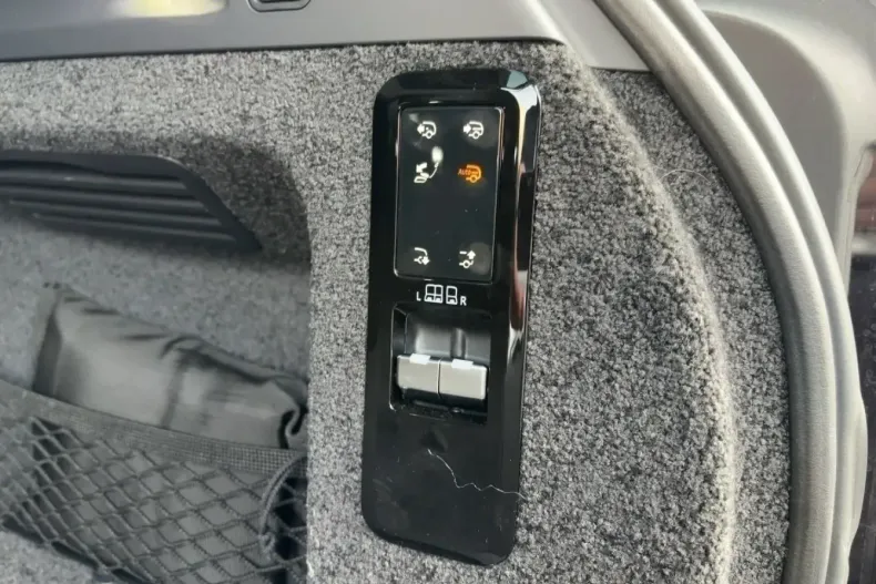 Land Rover Range Rover din 2024 cu 12.165 km - oferta LAN147114 - foto 20