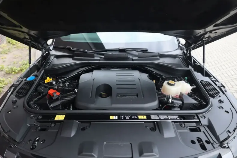 Land Rover Range Rover din 2025 cu 3.947 km - oferta LAN147115 - foto 14