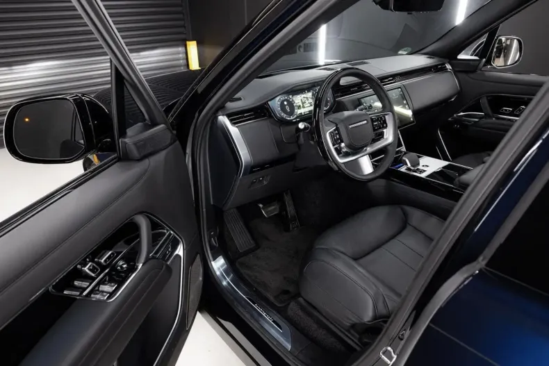 Land Rover Range Rover din 2025 cu 1.001 km - oferta LAN147119 - foto 3