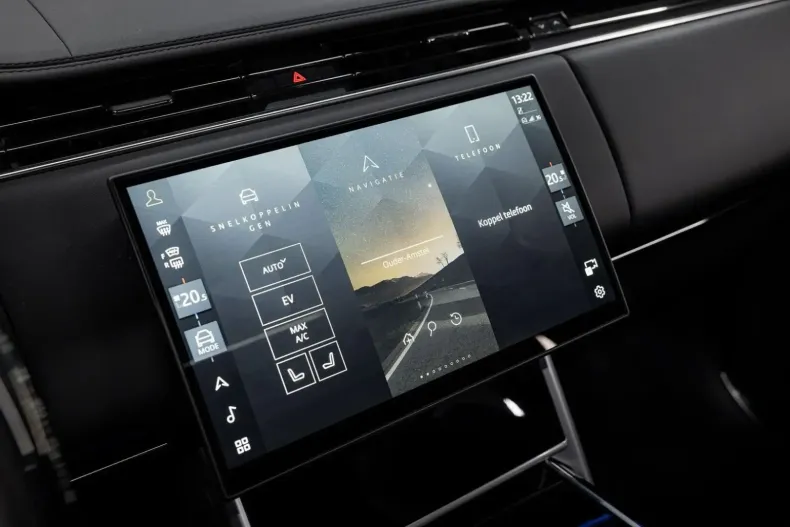 Land Rover Range Rover din 2025 cu 1.001 km - oferta LAN147119 - foto 22