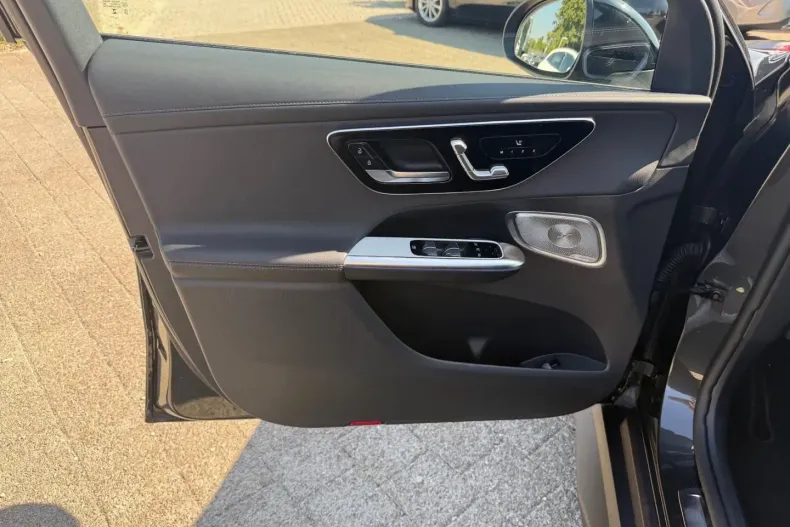 Mercedes-Benz GLC 300 din 2024 cu 42.340 km - oferta MER147125 - foto 14