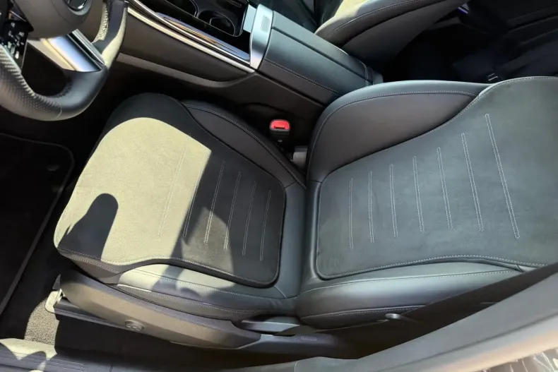 Mercedes-Benz GLC 300 din 2024 cu 42.340 km - oferta MER147125 - foto 16