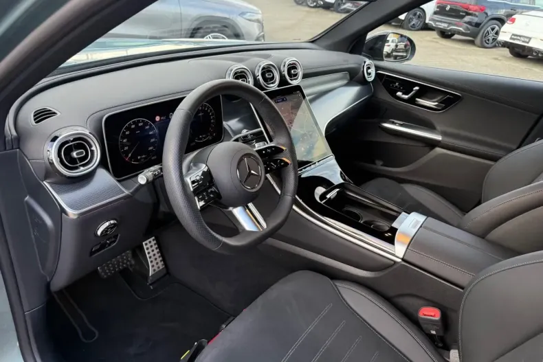 Mercedes-Benz GLC 300 din 2024 cu 3.245 km - oferta MER147126 - foto 15