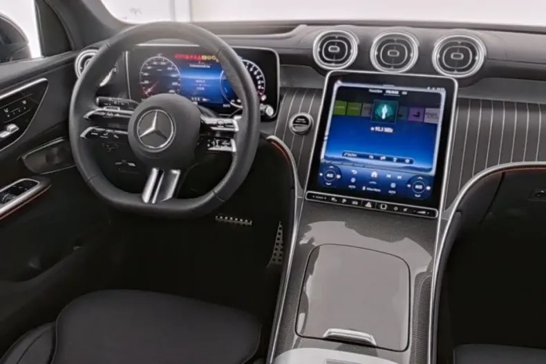 Mercedes-Benz GLC 400 din 2024 cu 12.629 km - oferta MER147127 - foto 6