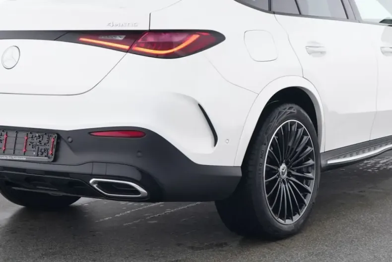 Mercedes-Benz GLC 300 din 2025 cu 8.886 km - oferta MER147129 - foto 3