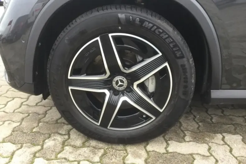 Mercedes-Benz GLC 220 din 2024 cu 26.800 km - oferta MER147130 - foto 6